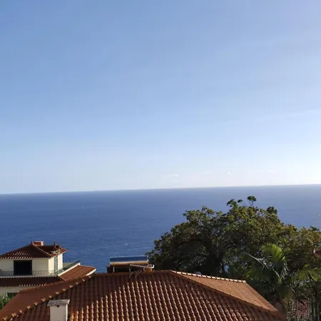 Vendégház Sea House *